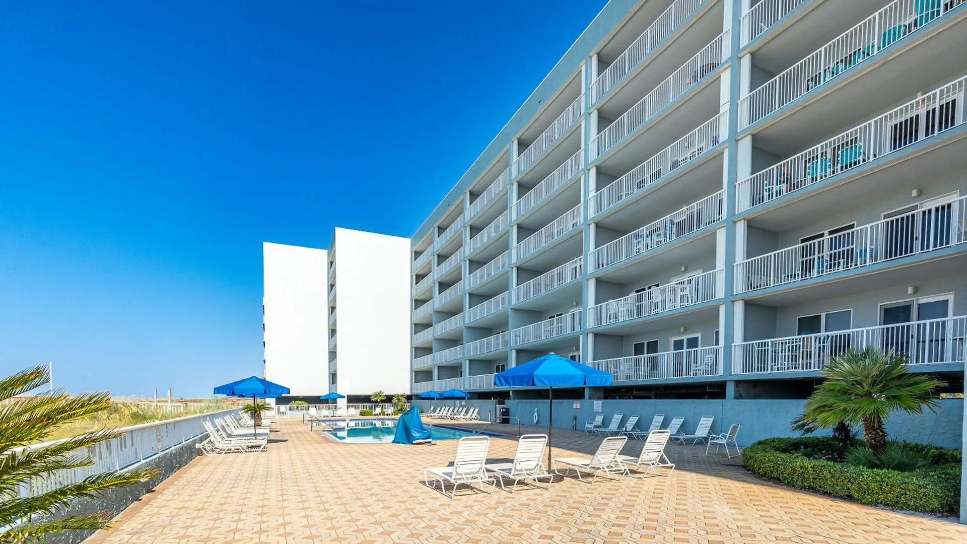 Sterling Sands 306- By Holiday Isle Properties Destin Apartment