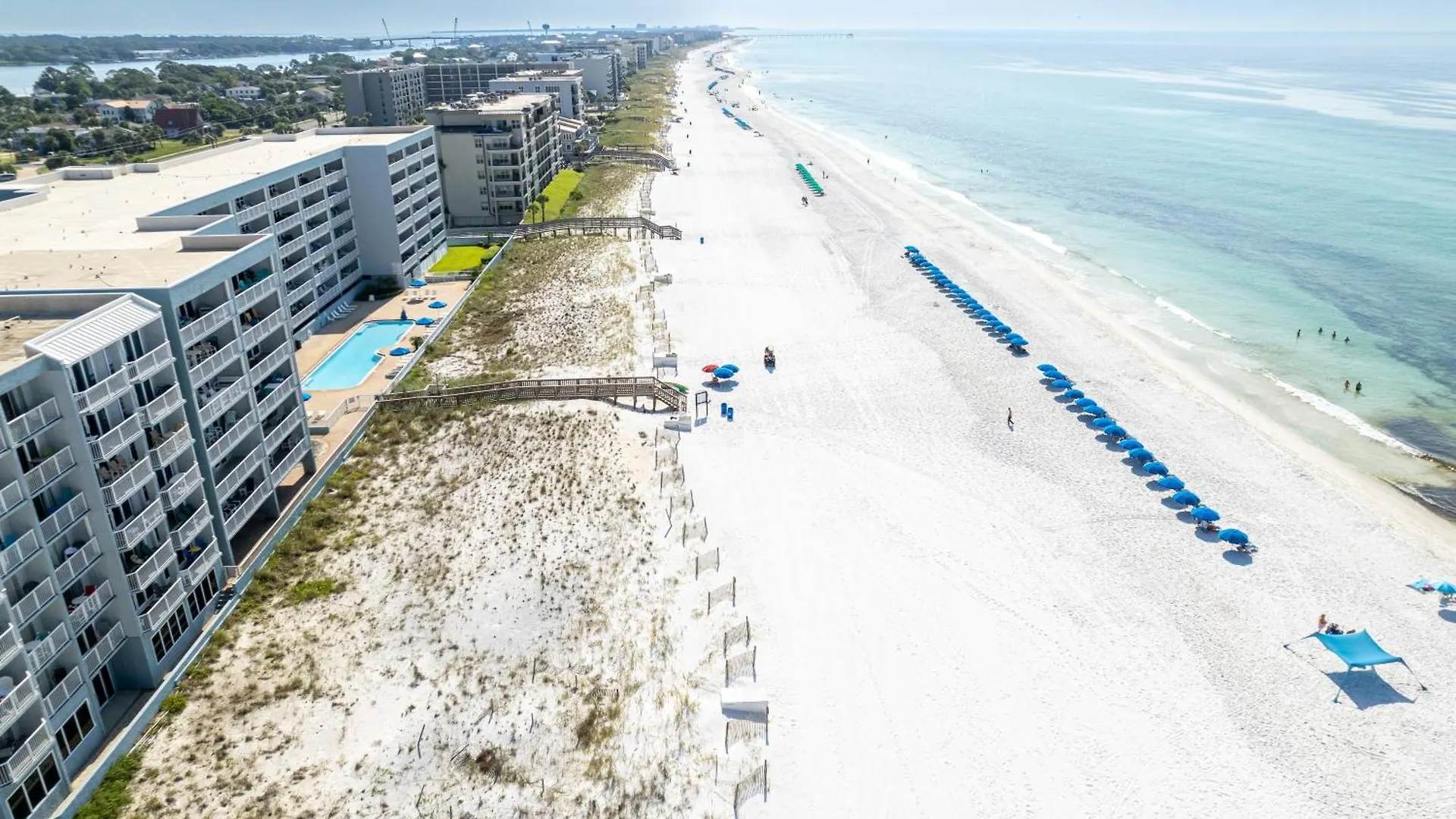 Sterling Sands 306- By Holiday Isle Properties Destin Apartment